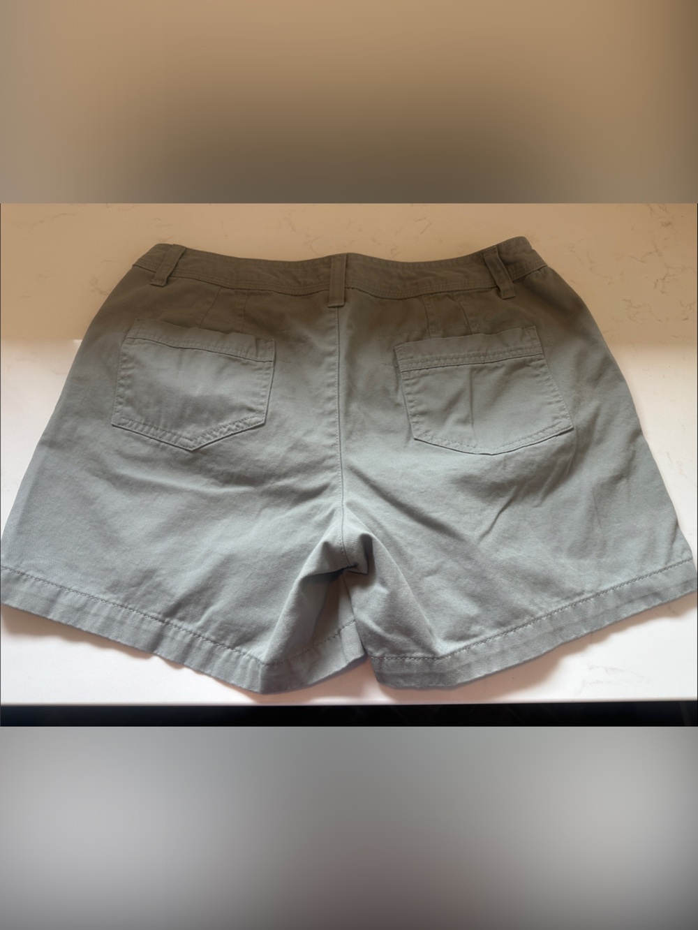 NATURAL REFLECTIONS - Set of Two Shorts in Sage Green and Khaki - Picture 3 of 6